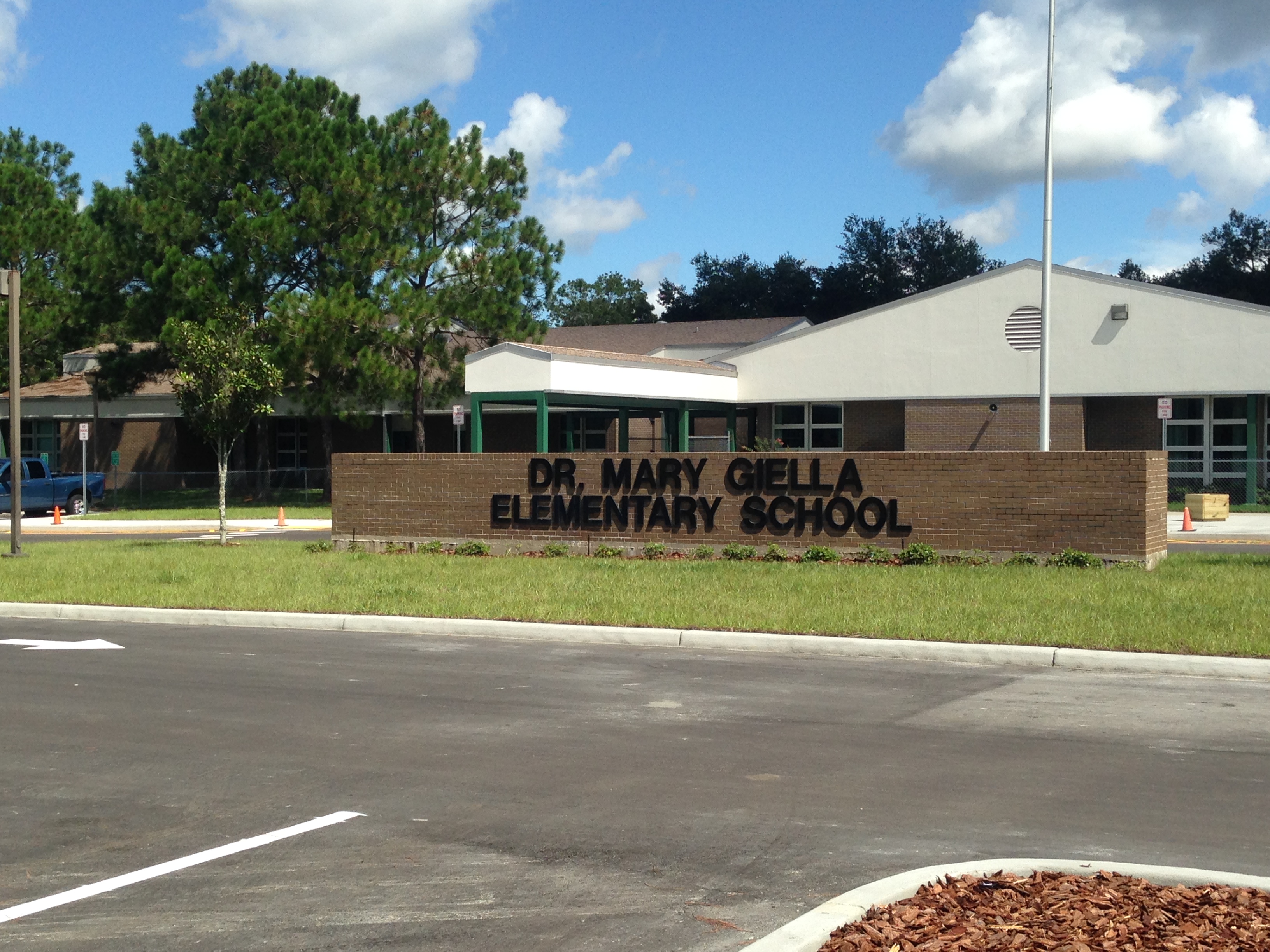 School Information Dr. Mary Giella Elementary School
